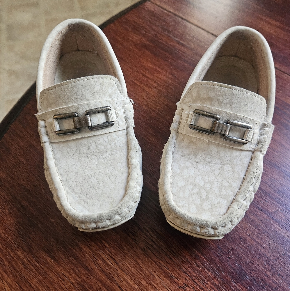 Toddler Loafers with Textured print